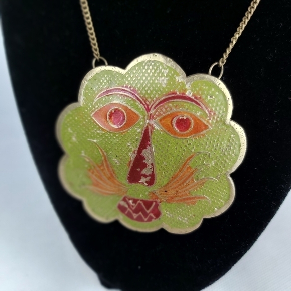 VINTAGE big brass pendant necklace - Picture 2 of 4